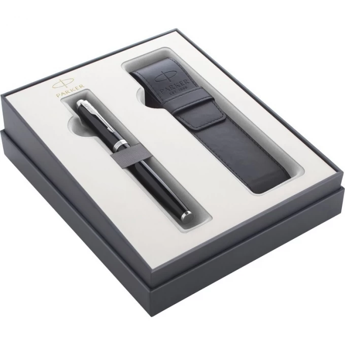 Набор PARKER IM CORE GIFT 20 BLACK CT с перьевой ручкой и чехлом 2122001 Набор PARKER IM CORE GIFT 20 BLACK CT с перьевой ручкой и чехлом 2122001